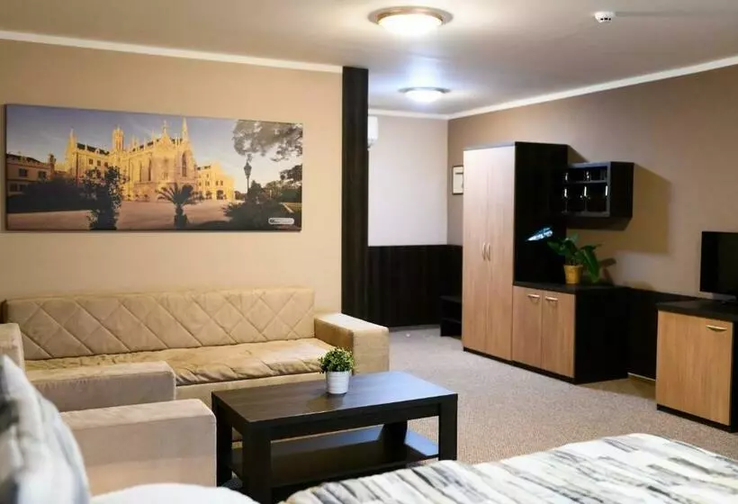 ホテル Vinařství U Kapličky