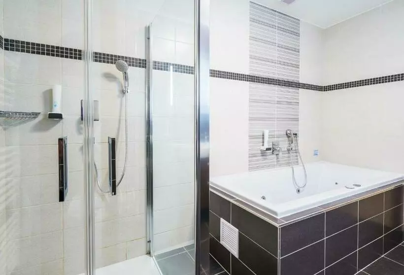 ホテル Vinařství U Kapličky