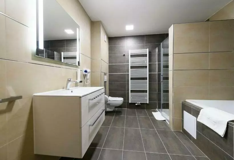 ホテル Vinařství U Kapličky