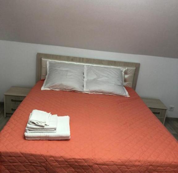 پانسیون Casa Todea