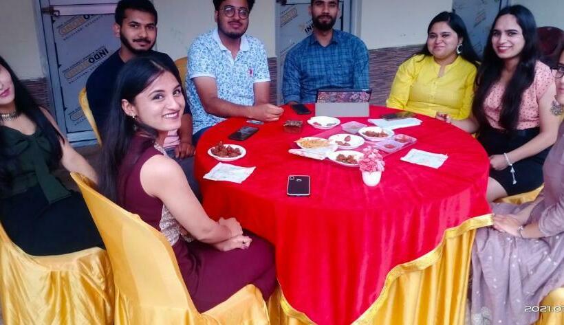 Pension (Hôtel basse catégorie) Hideout