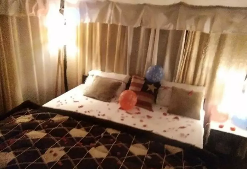 ペンション Hideout