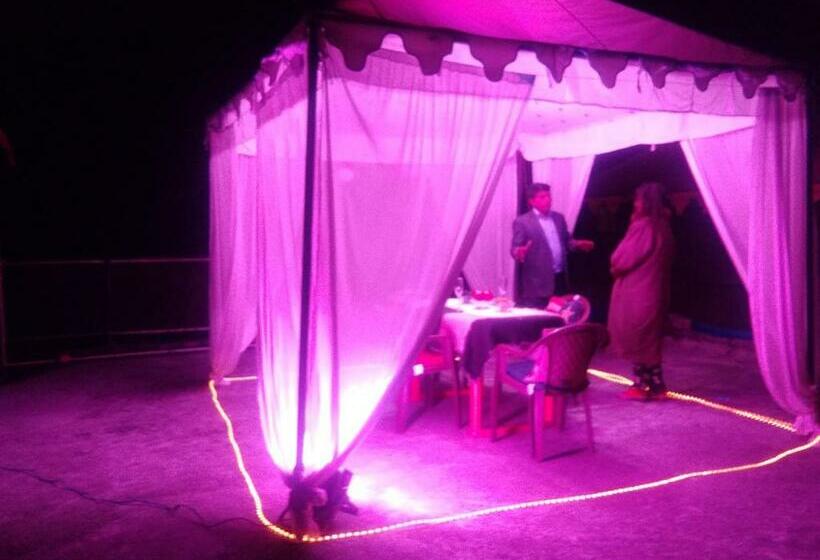 Pension (Hôtel basse catégorie) Hideout