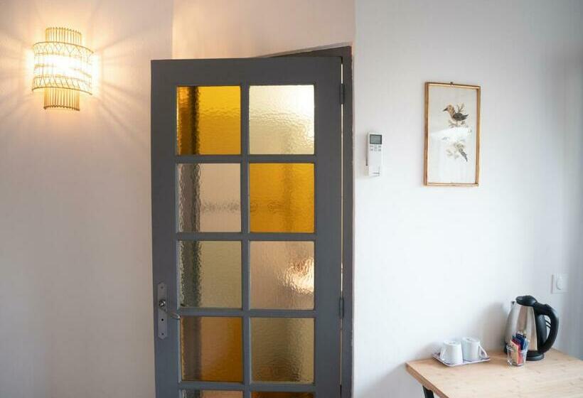 膳宿费 Mulinu Biancu