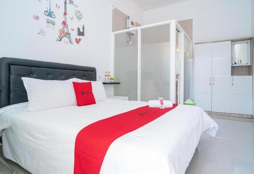 Pension Reddoorz Syariah At Winong Nganjuk