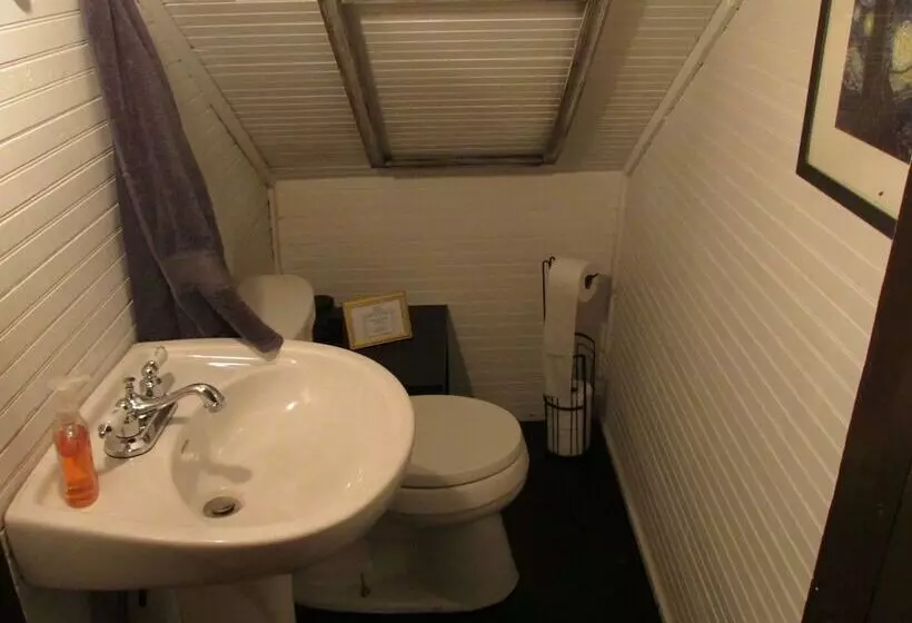 Whole Hearts Bed And Breakfast