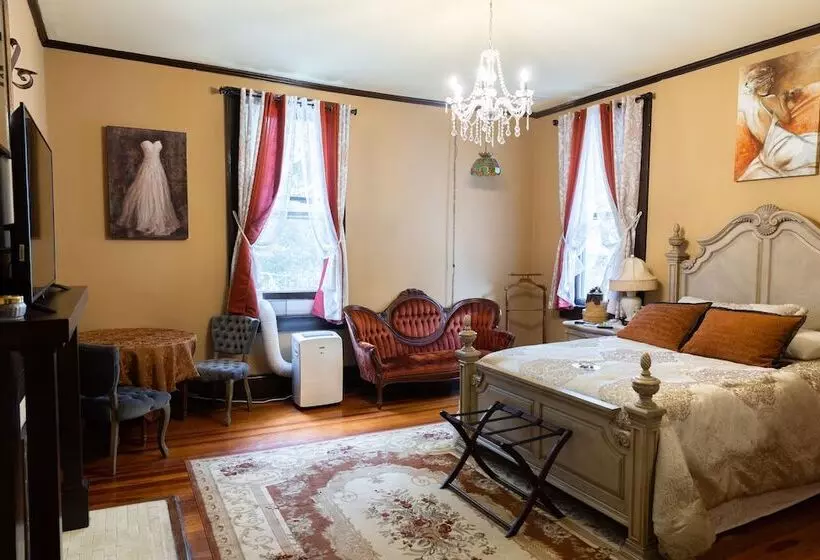 Whole Hearts Bed And Breakfast