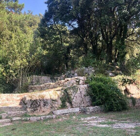 فندق صغير U Castellu