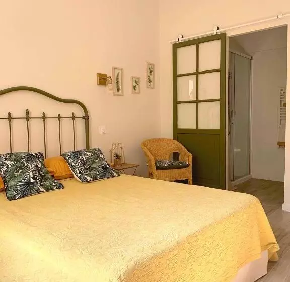 ベッドアンドブレックファースト Domaine De Sévanes