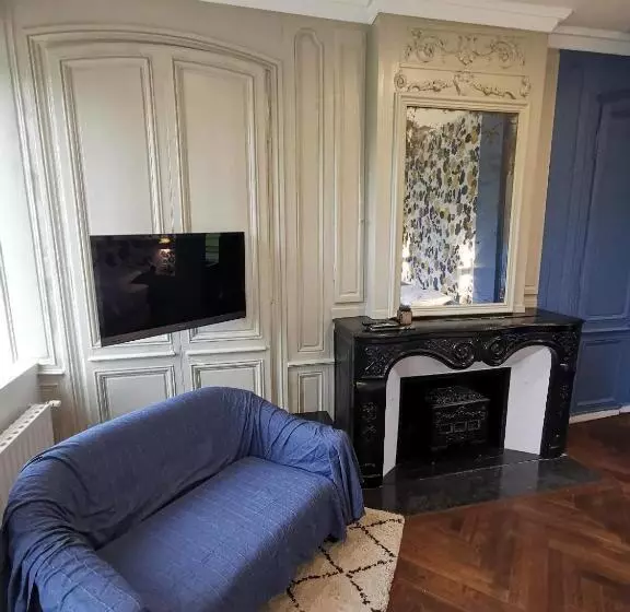 Aamiaismajoitus (B&B) Manoir Des Carreaux Chambres D'hôtes