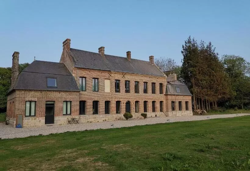 Aamiaismajoitus (B&B) Manoir Des Carreaux Chambres D'hôtes