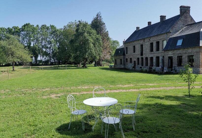 Bed and Breakfast Manoir Des Carreaux Chambres D'hôtes