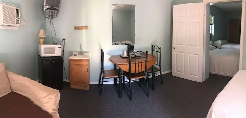 Cindy’s Motel & Rv Park