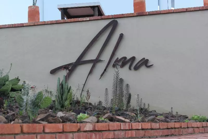 ホテル Alma