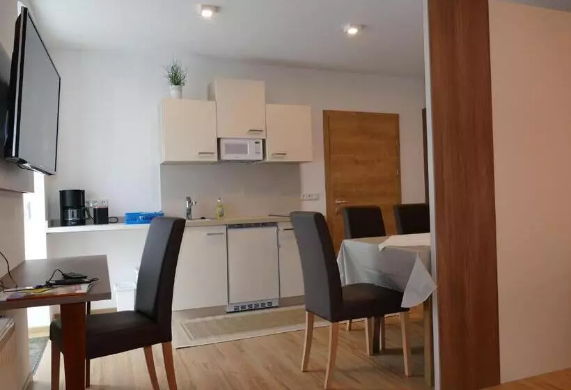 ホテル Gasthof Eisentor