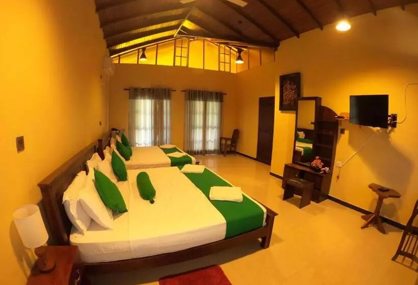 Hotelli Mount Seven Holiday Inn