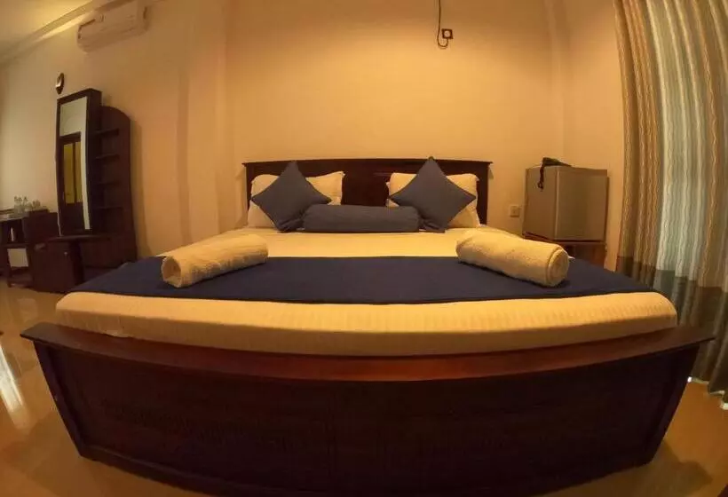 Hotelli Mount Seven Holiday Inn