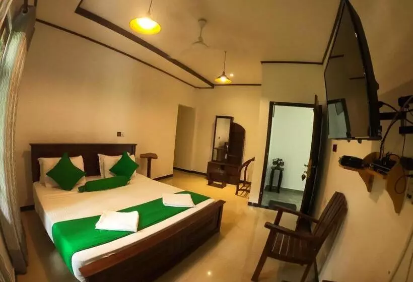 Hotelli Mount Seven Holiday Inn