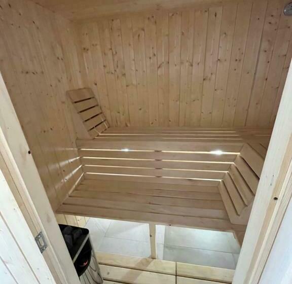 פנסיון Bezručova škola