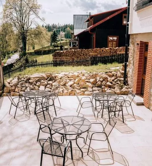 Majatalo Bezručova škola