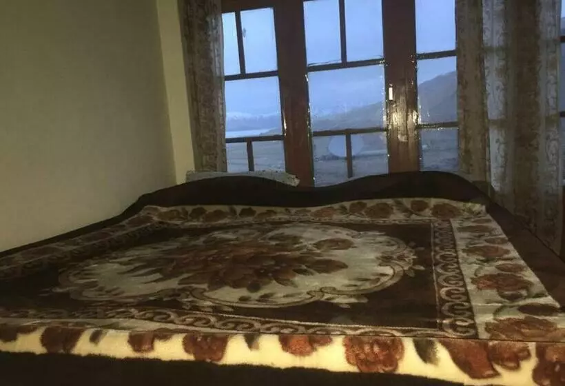 Majatalo Crean Guest House Karzok, Tsomoriri