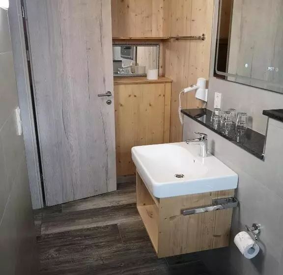 Majatalo Fba Village