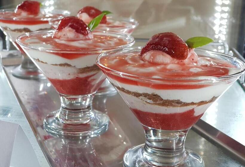 膳宿费 Kavárna A Penzion Reichl