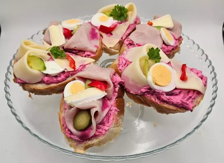 Majatalo Kavárna A Penzion Reichl