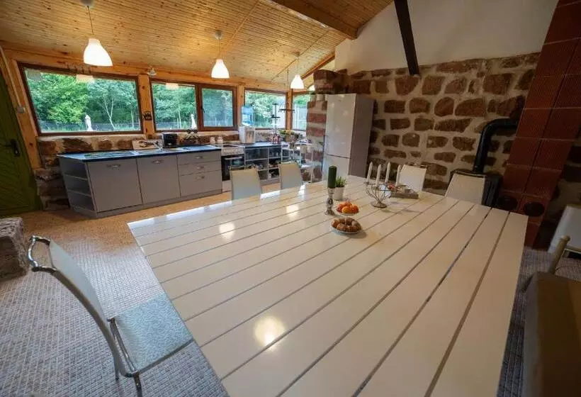 Majatalo Villa Garden