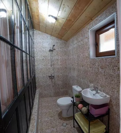 Majatalo Villa Garden