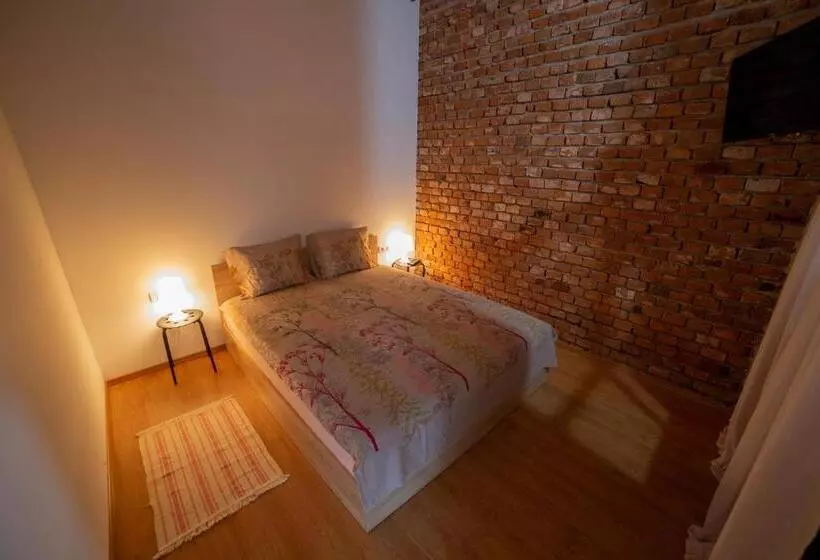 Majatalo Villa Garden