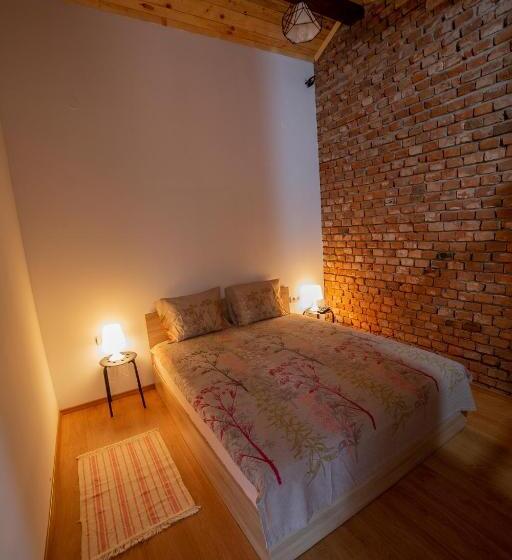 پانسیون Villa Garden