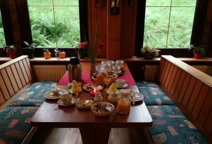 Retkeilymaja Gasthaus&pension Grünes Herz