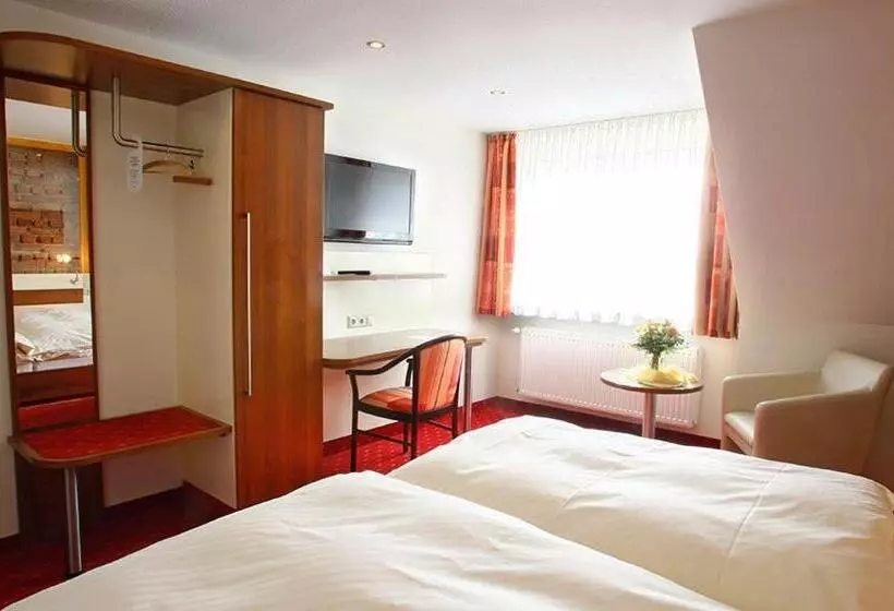 Retkeilymaja Gästehaus Gühring