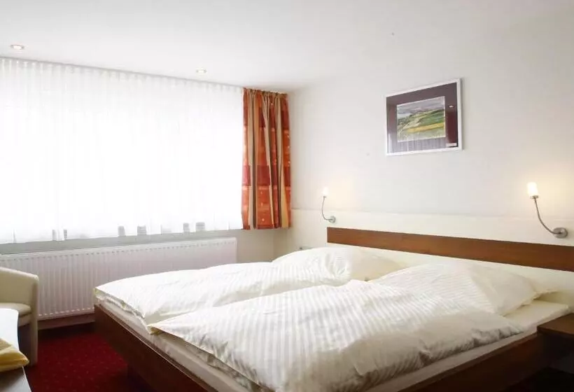 Retkeilymaja Gästehaus Gühring