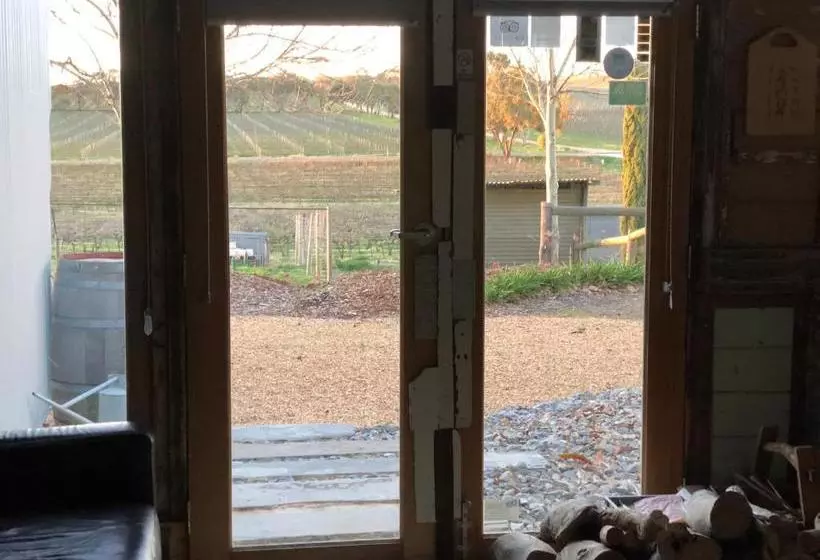 민박 Bed In A Shed Too