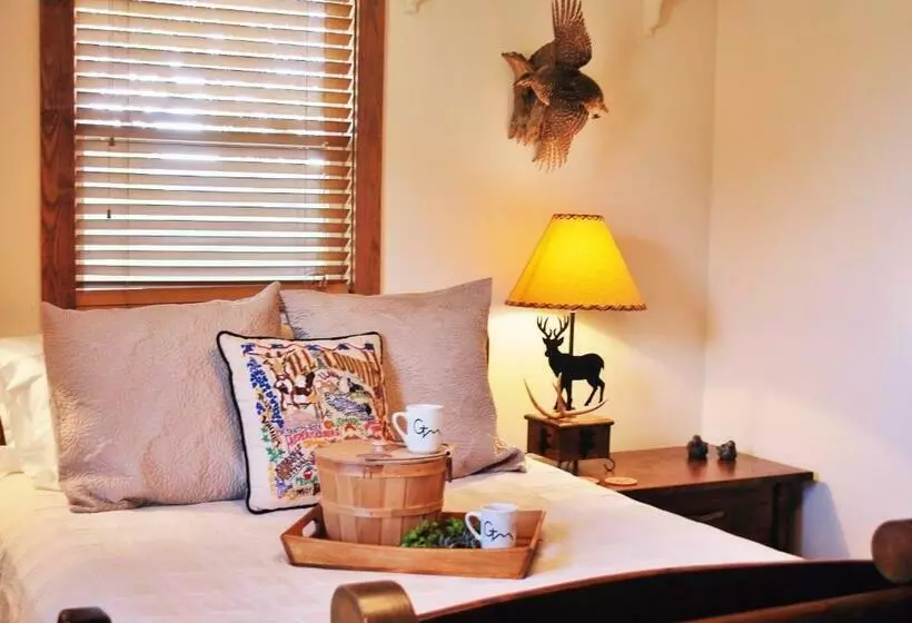 Aamiaismajoitus (B&B) Glory Hills Ranch