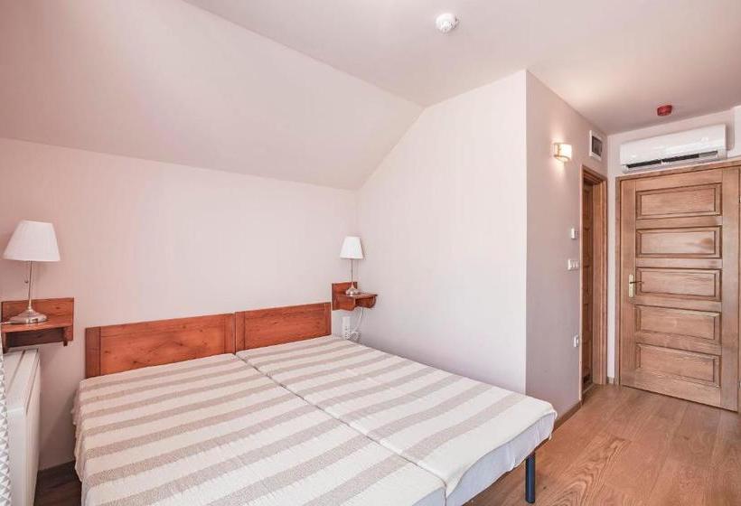 Nocleg ze śniadaniem Tölgyfa Fogadó