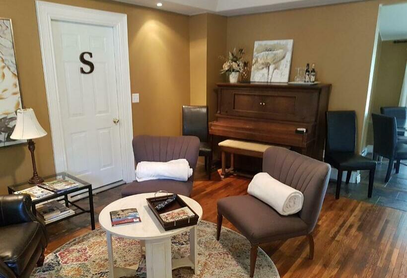 Hellemsfield Inn & Bed And Breakfast