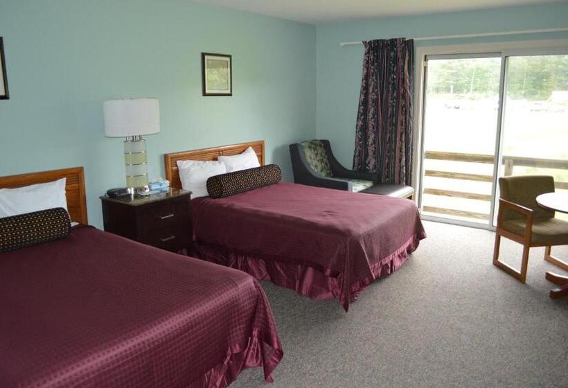 호텔 Copper Lantern Motor Lodge