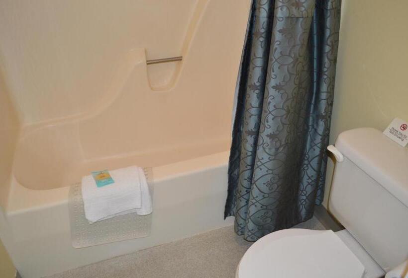 호텔 Copper Lantern Motor Lodge