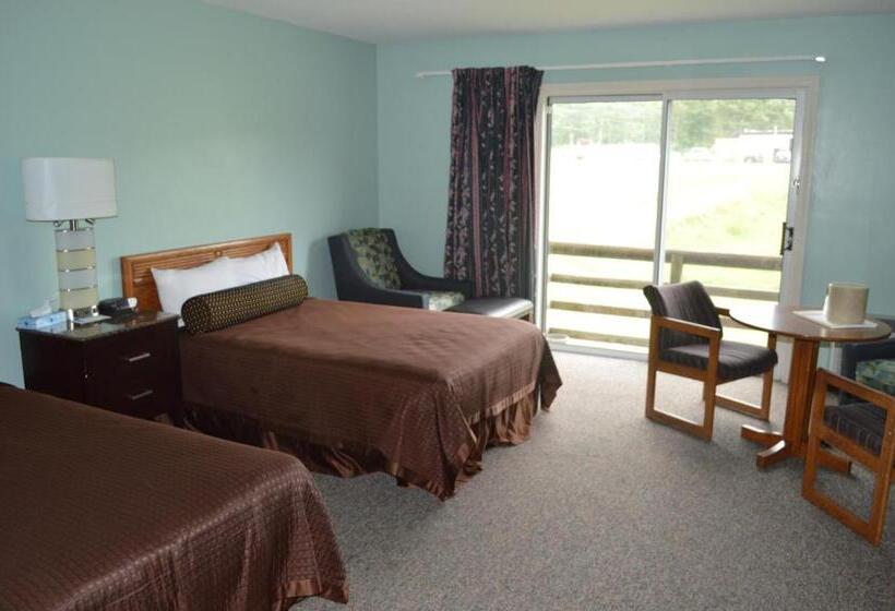 호텔 Copper Lantern Motor Lodge