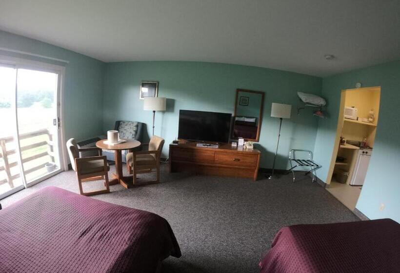 호텔 Copper Lantern Motor Lodge