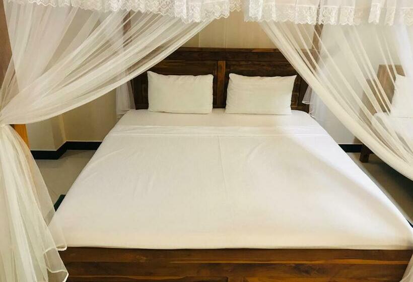 Hotel Leisure Port Restinn