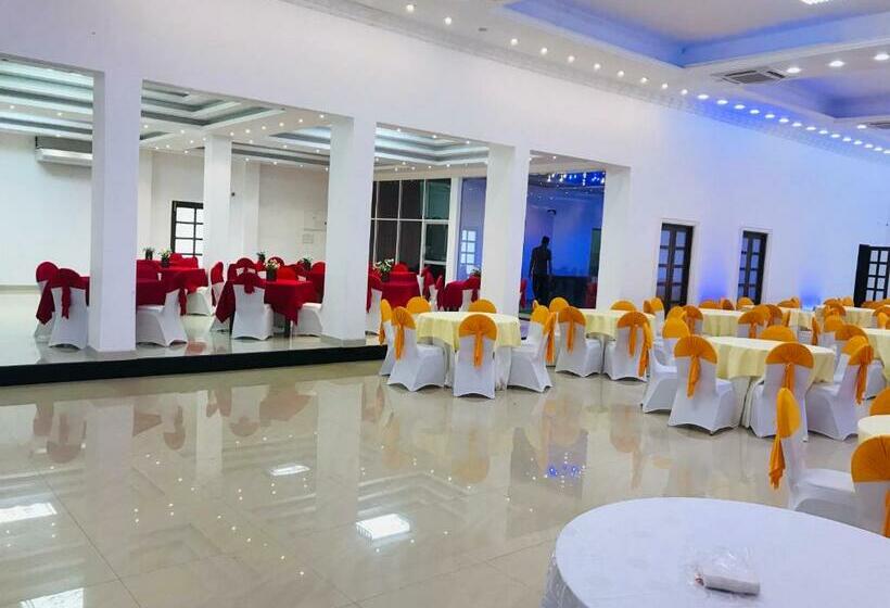 Hotel Leisure Port Restinn