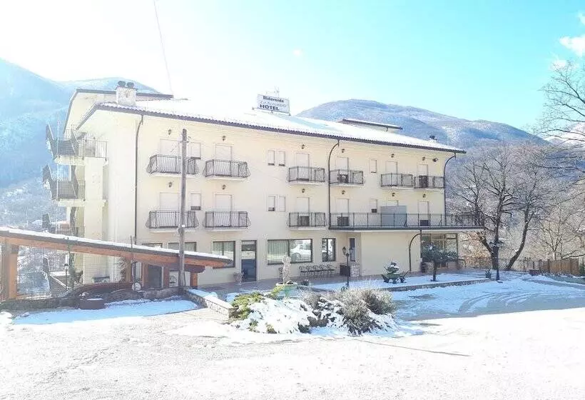 Hotelli Lo Scoiattolo