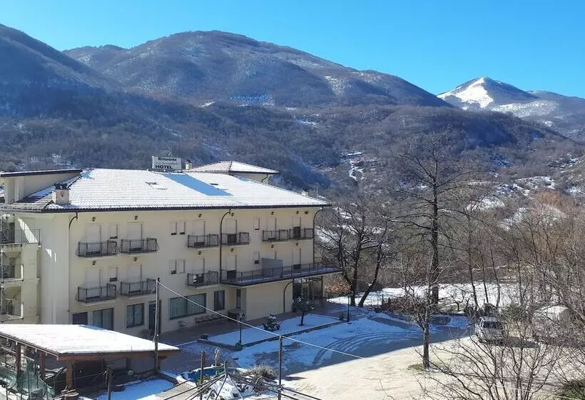 Hotelli Lo Scoiattolo