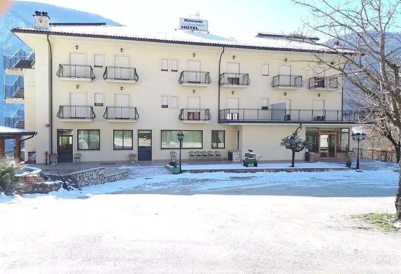 Hotelli Lo Scoiattolo