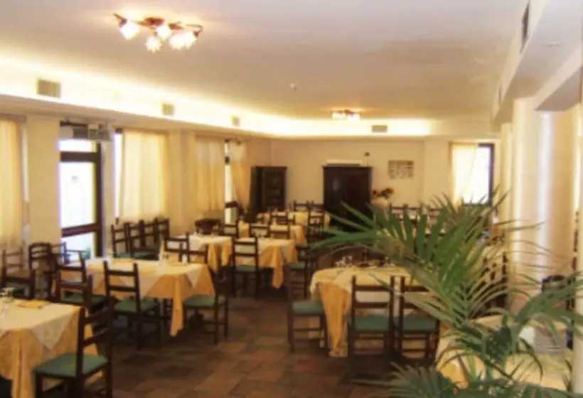 Hotelli Lo Scoiattolo