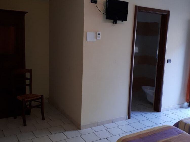 בית מלון כפרי Lo Scoiattolo